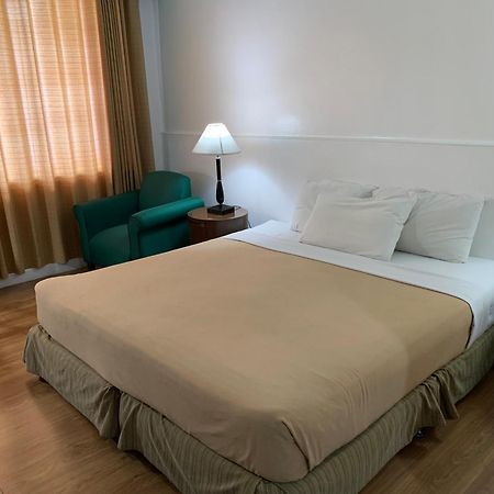 Pearl Manila Hotel Kültér fotó
